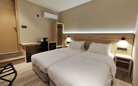 Nuvo Hotel